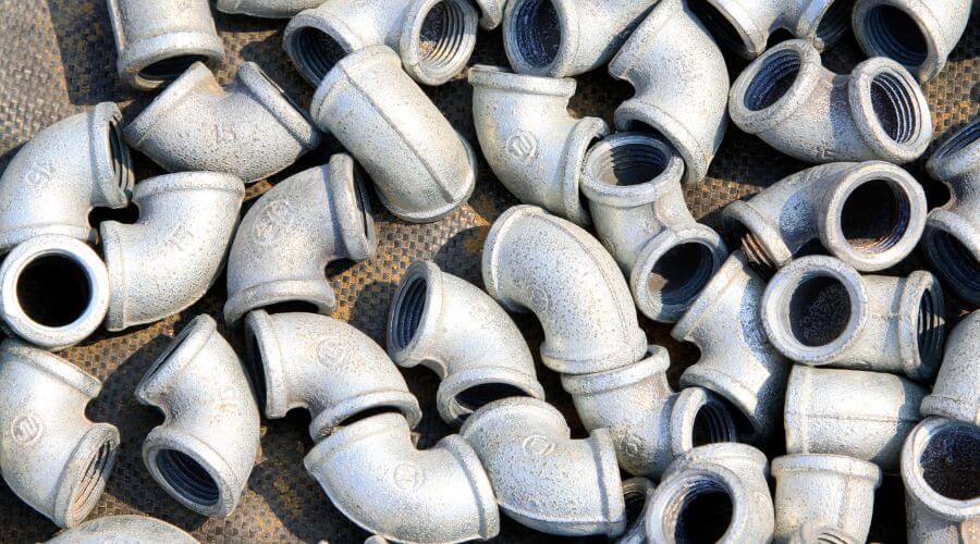 Expert tile roof repair services in Leaf River, IL